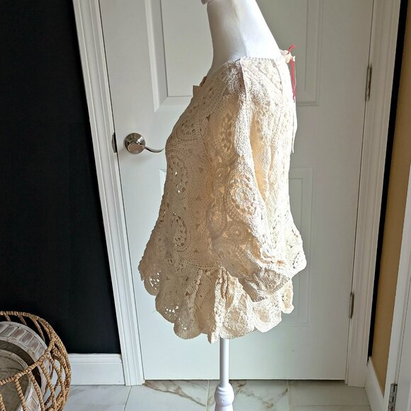 NEW! CROCHET LACE BLOUSE By SOLITAIRE SZ L - Picture 2 of 4